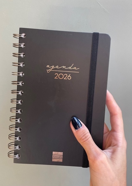 Agenda anual 2026 negro (12x16)