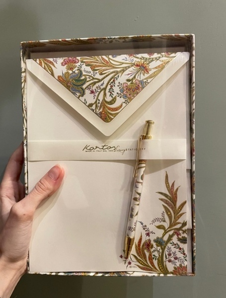 Pack 10 sobres y papel + bolígrafo Cipro